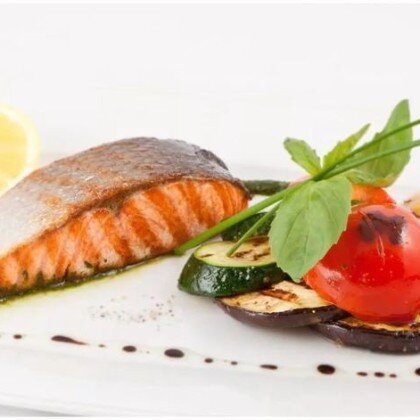 Стейк из Форели с Овощами Гриль