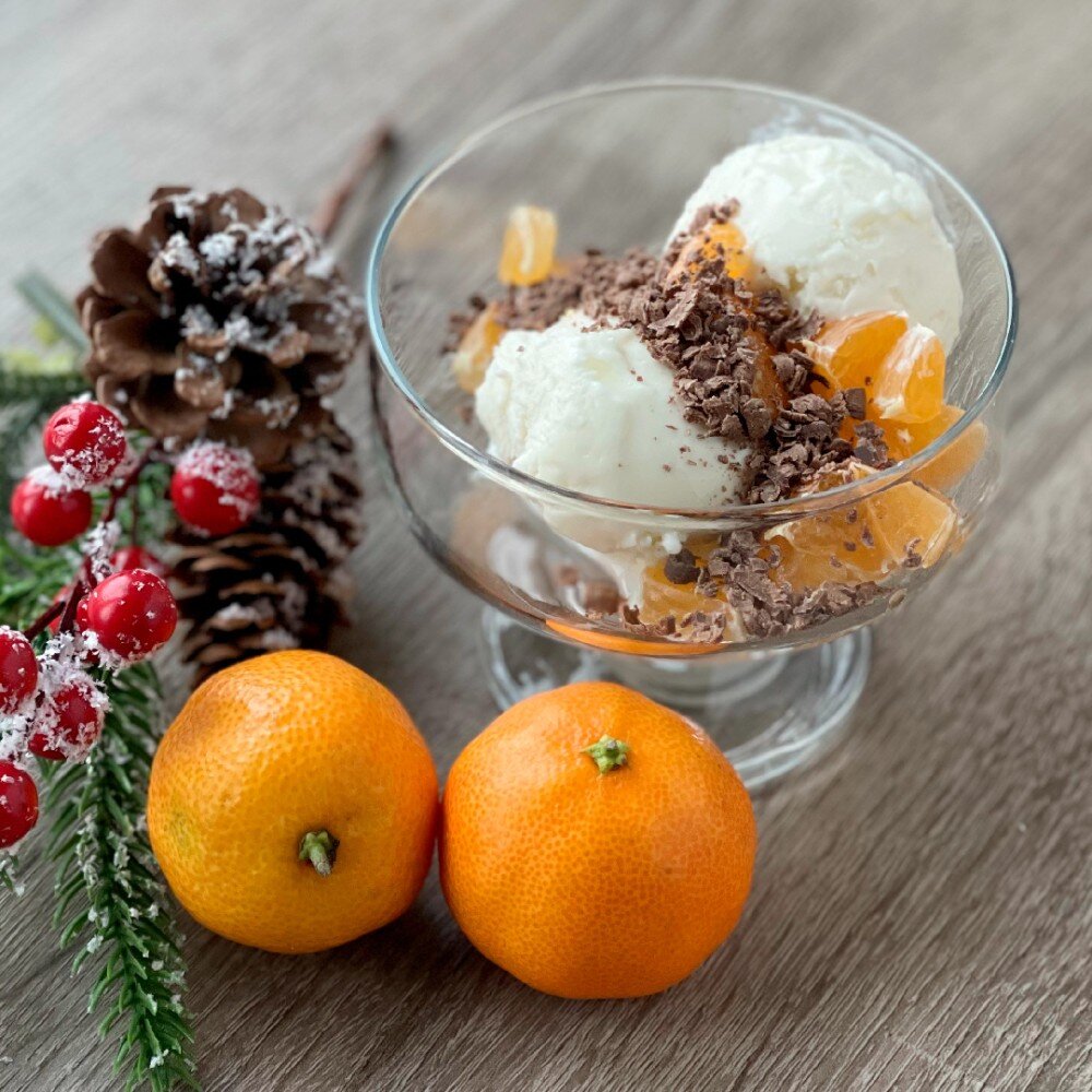 Десерт-мороженое с мандарином