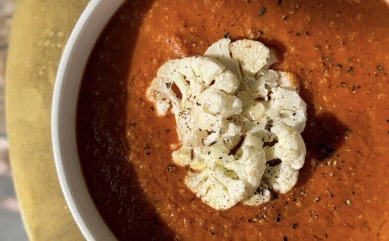 Томатный с киноа и цветной капустой