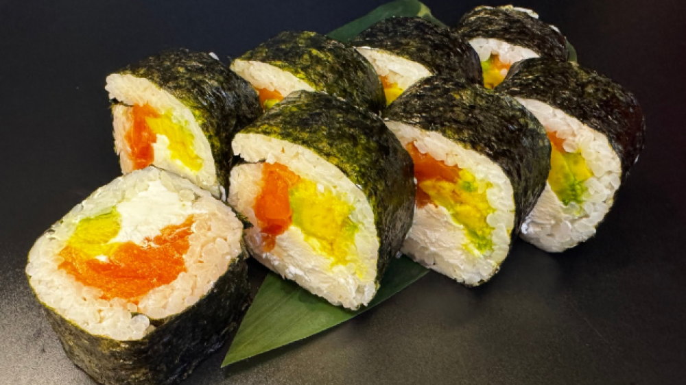 Ролл с авокадо