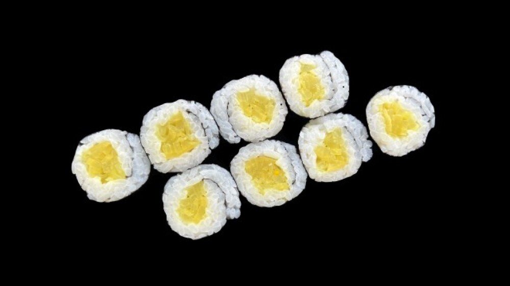 Маки с дайконом