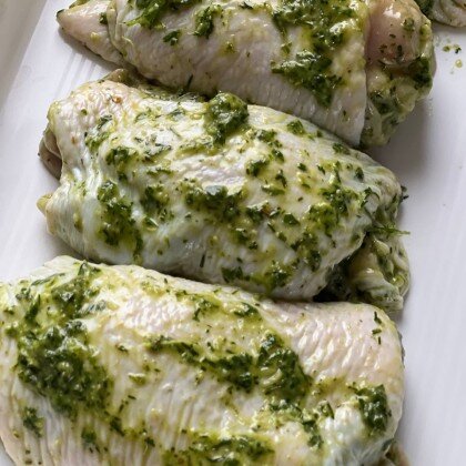 Куриные бедра в зеленом маринаде