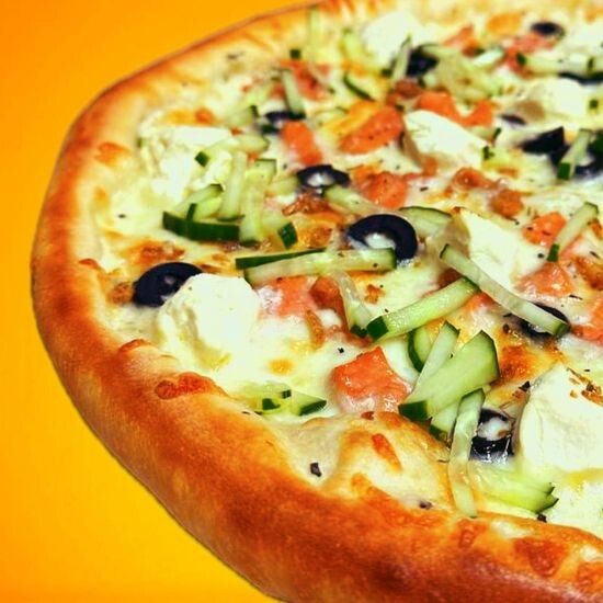 Пицца "Фреш лосось"