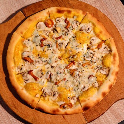 Пицца «Грибная с голубым сыром»