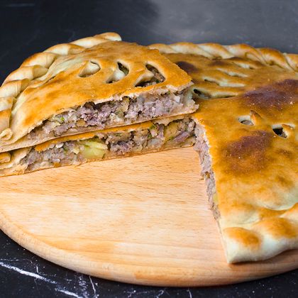 Пирог с говядиной и картофелем