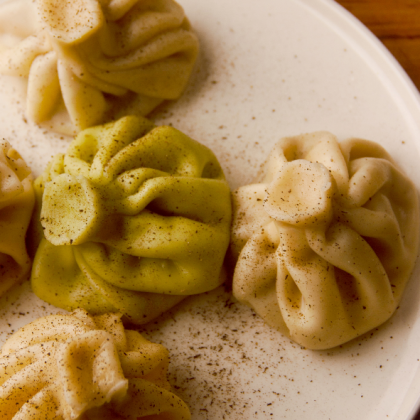 Хинкали с курицей и грибами