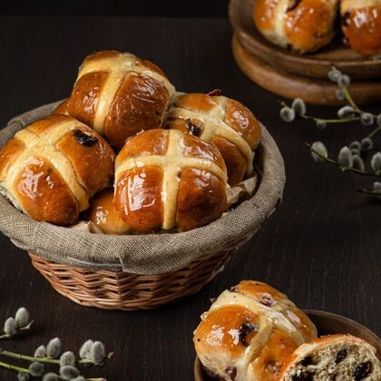 Булочка крестовая