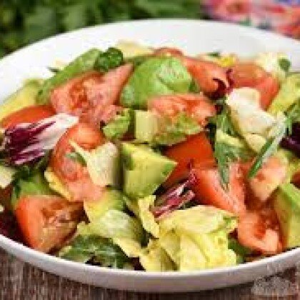 Легкий, овощной салат с, медовой заправкой и кунжутом