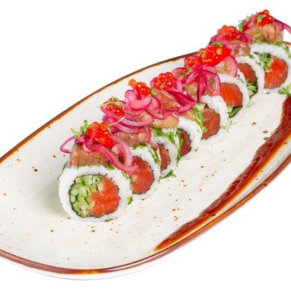 С гребешком и маринованным луком