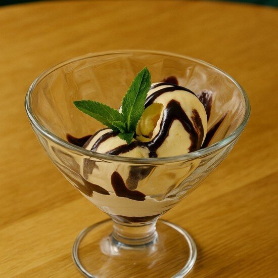 Мороженое ванильное