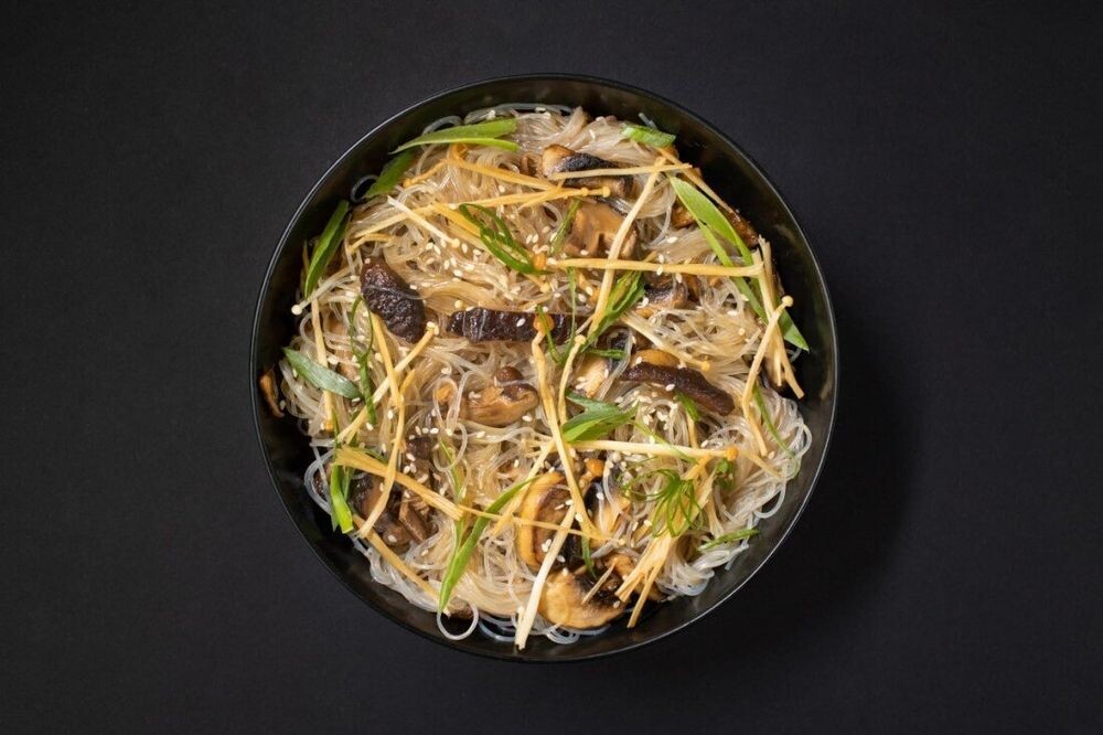 Фунчоза с грибным соте