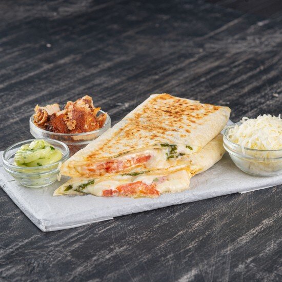 Сырный конверт с курицей и сыром