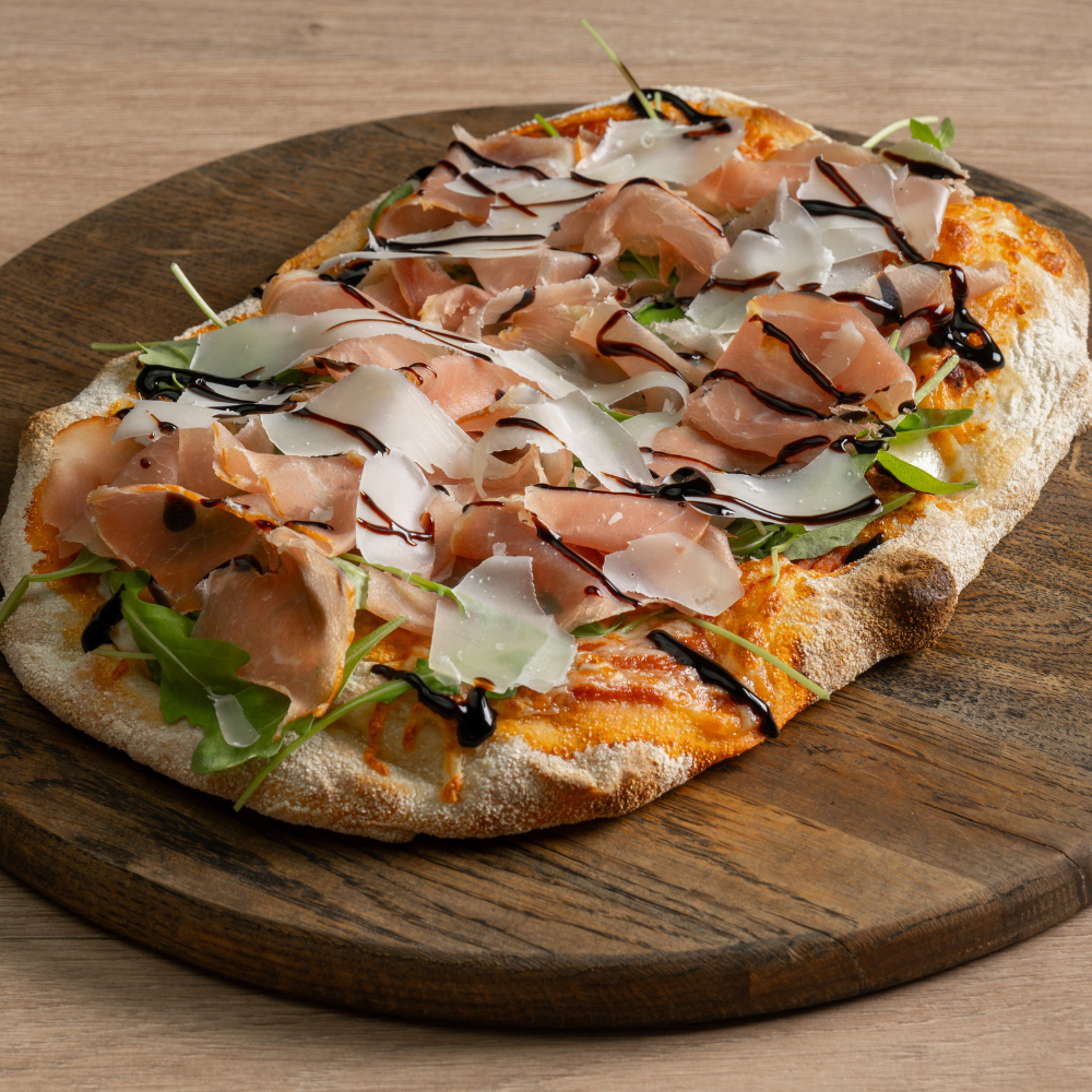 Пинса "Парма и рукола"