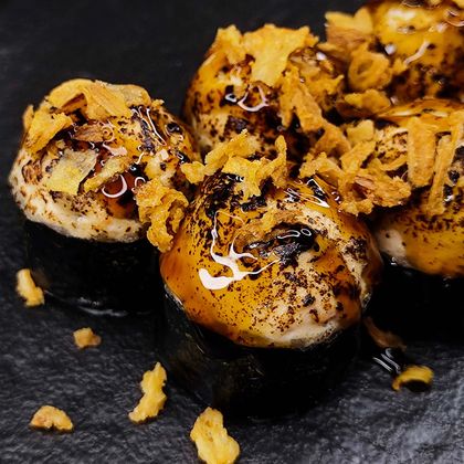 АКЦИЯ Ролл с опаленным лососем BBQ, 1+1