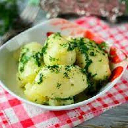 Картофель отварной с маслом и зеленью
