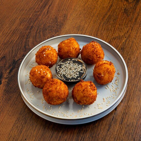 Сырные шарики с халапеньо