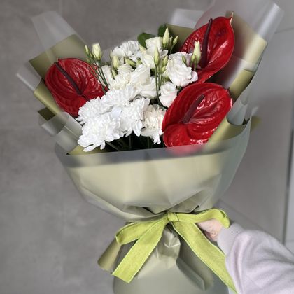 БУКЕТС АНТУРИУМОМ