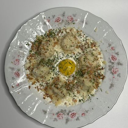 Равиоли карбонара с картофелем и грибами
