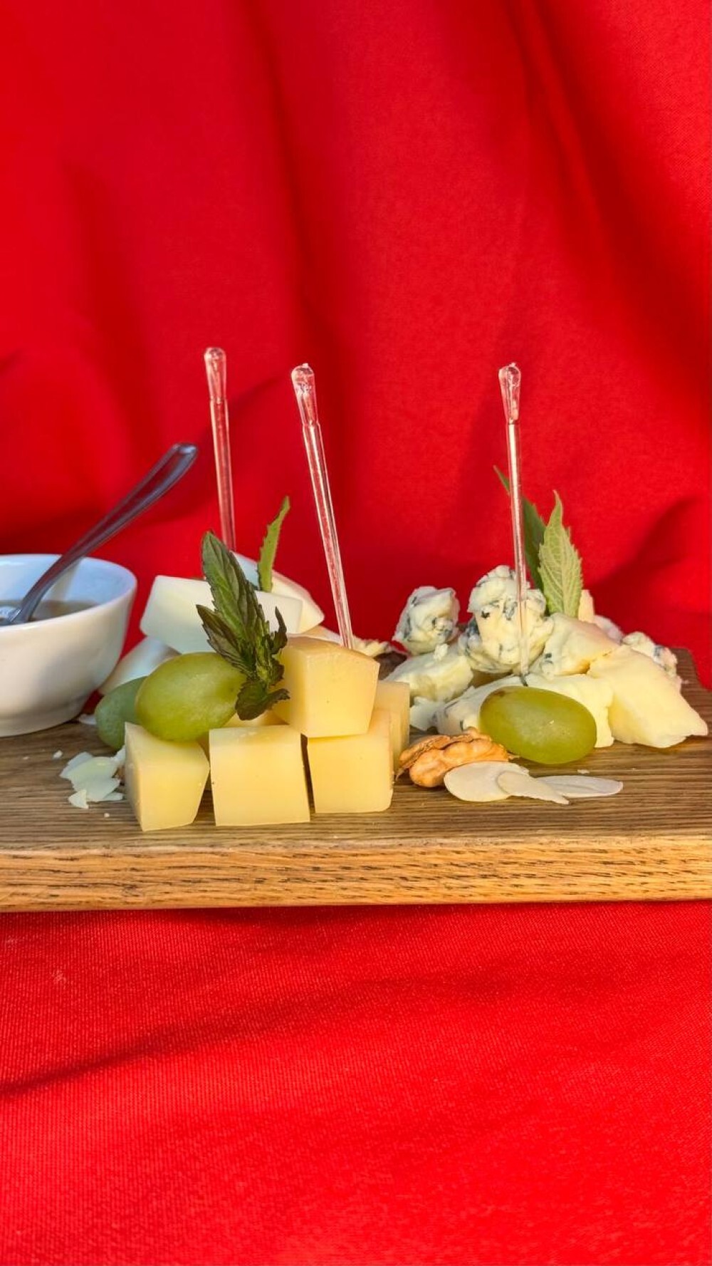 Закуска Piatto di formaggi / сырная