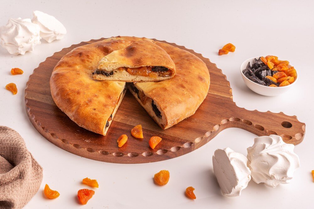 Пирог с зефиром и сухофруктами