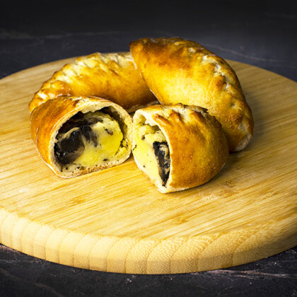 Пирожки с картофелем и грибами(5 штук)