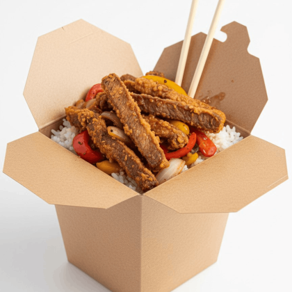 Вок с говядиной в кляре, пекинским соусом и рисом