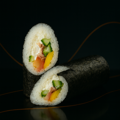 Суширито с лососем
