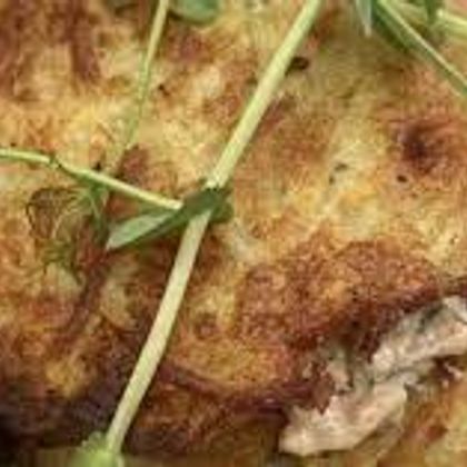 Филе цыпленка в картофельном ажуре
