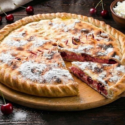 Пирог с творогом и вишней