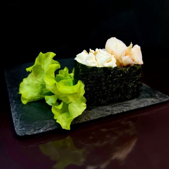 Острый гункан эби 1 шт.