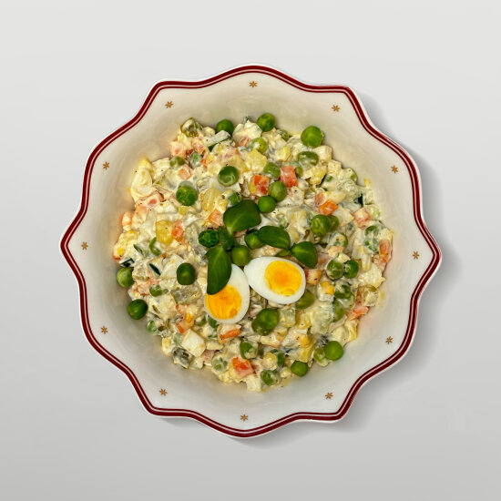 Салат «Оливье» , без которого нельзя в Новый год