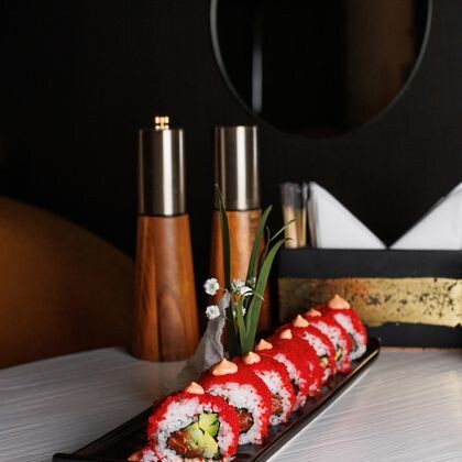 Ролл «Калифорния сяке»