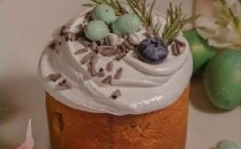 Пасхальный кулич с сухофруктами