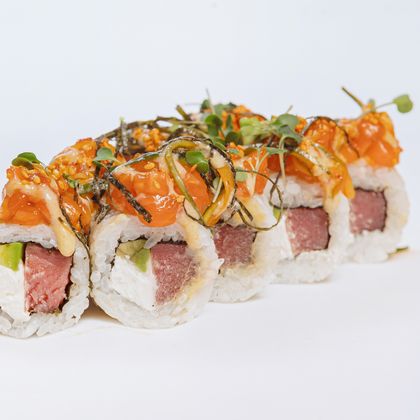 С тартаром из лосося и тунцом