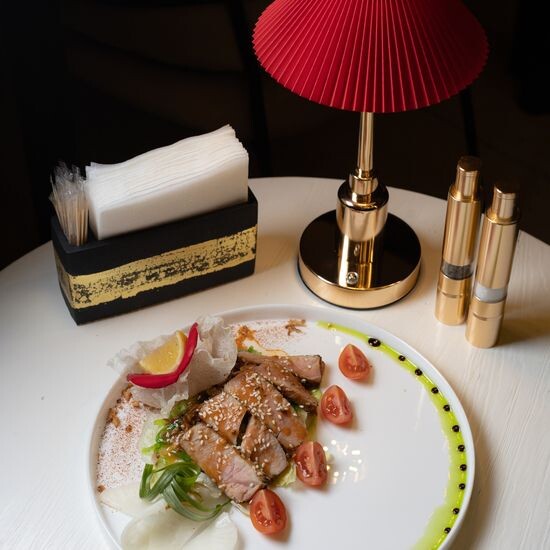 Салат с тунцом