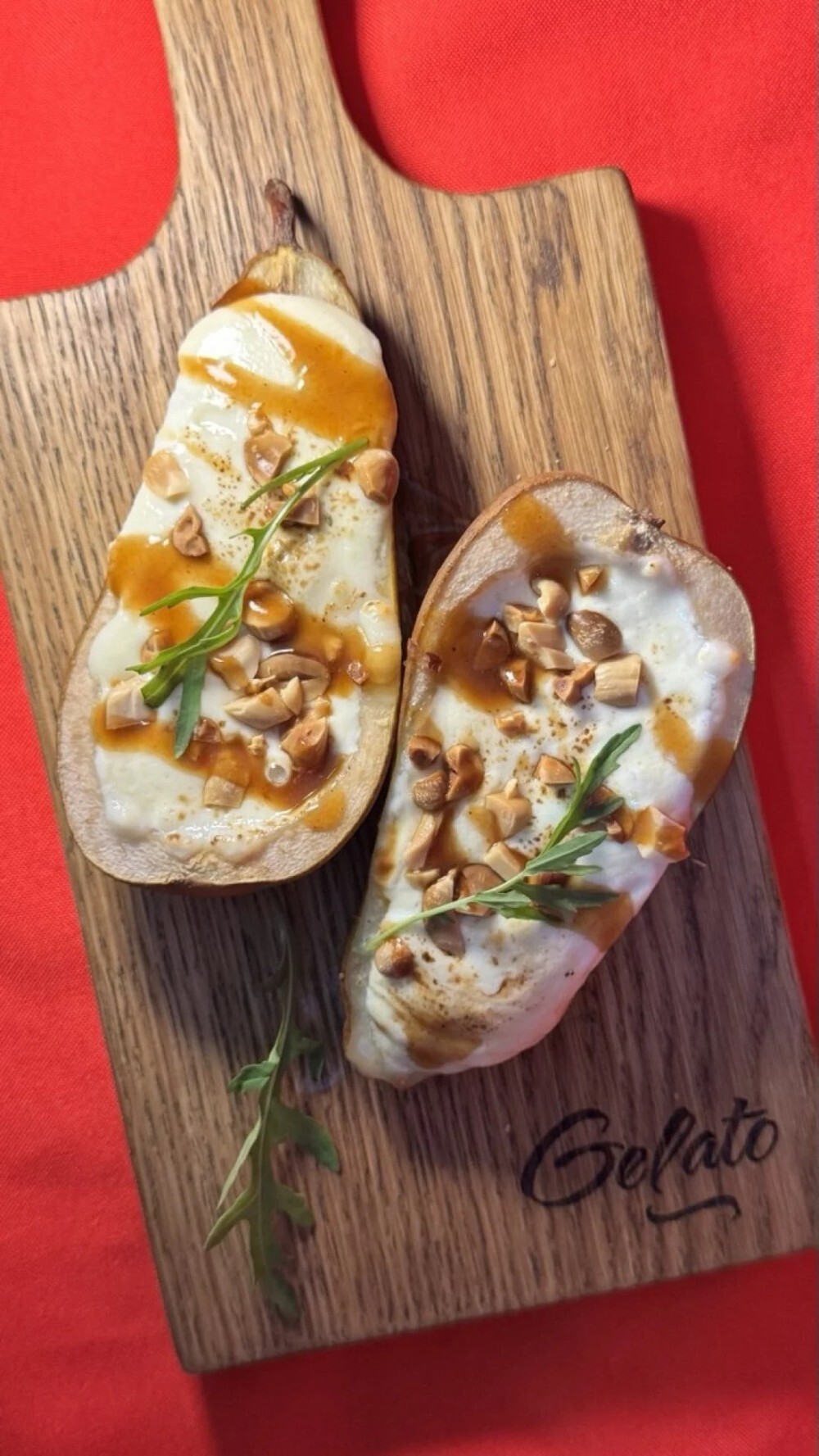 Pera con formaggio / запеченная груша с сыром