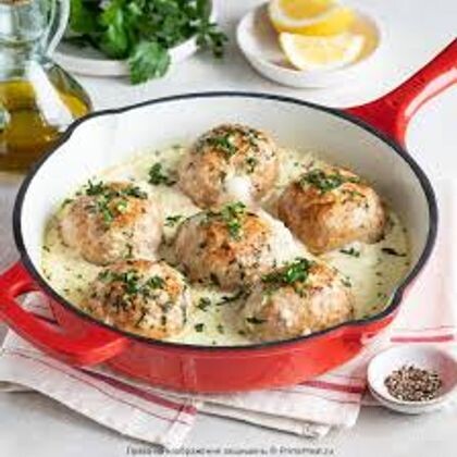 Митболы куриные в сливочном соусе