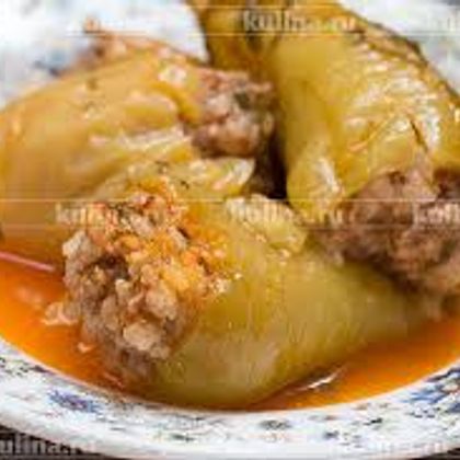 Перец фаршированный мясом, с рисом со сметаной