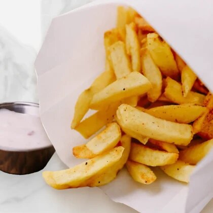 Картофель фри  с чесночным соусом