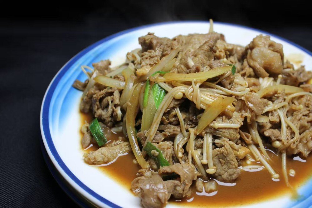 117 Жареная говядина с грибами эноки