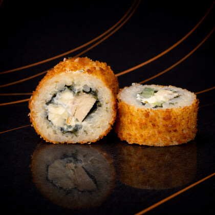 Горячий ролл с курицей