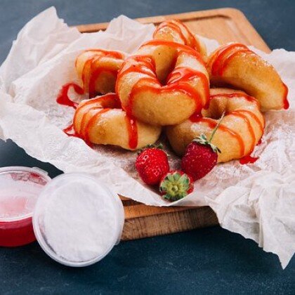 ПОНЧИКИ КЛУБНИЧНЫЕ