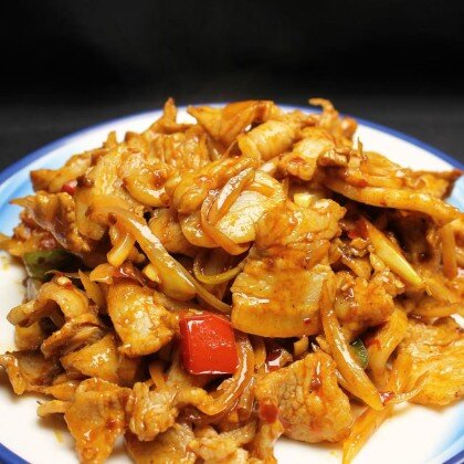 104 Жареная свиная грудинка с чили