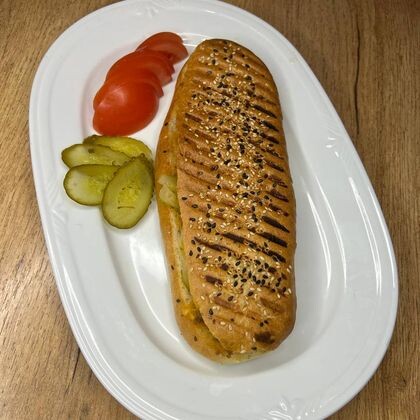 Суджук с сыром