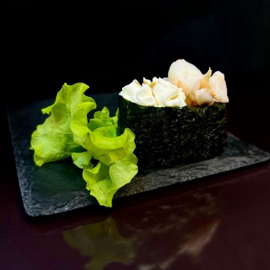 Острый гункан эби ✼ 1 шт.