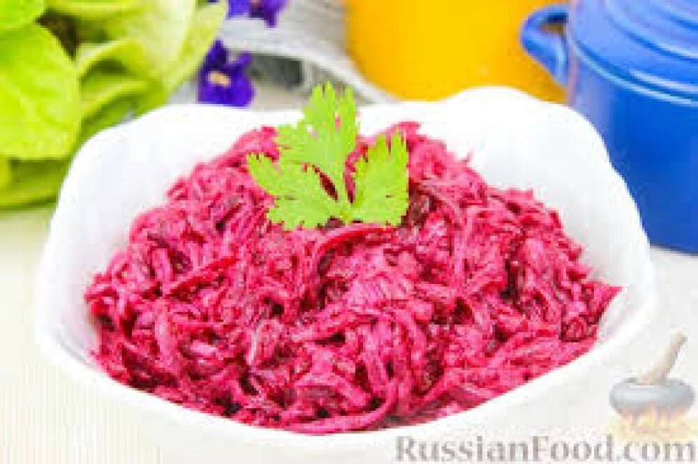 Салат из свеклы с сыром и чесночком с майонезом