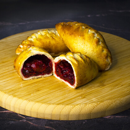 Пирожки с Вишней (5штук)