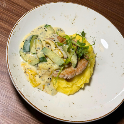 Медальоны из свинины