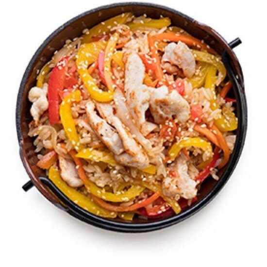 Вок с курицей в сладком чили