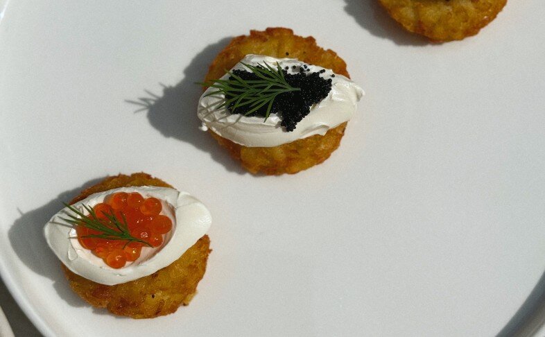 Три хашбрауна с разной икрой